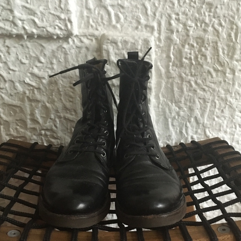 frye combat boot - Picture 2 of 6